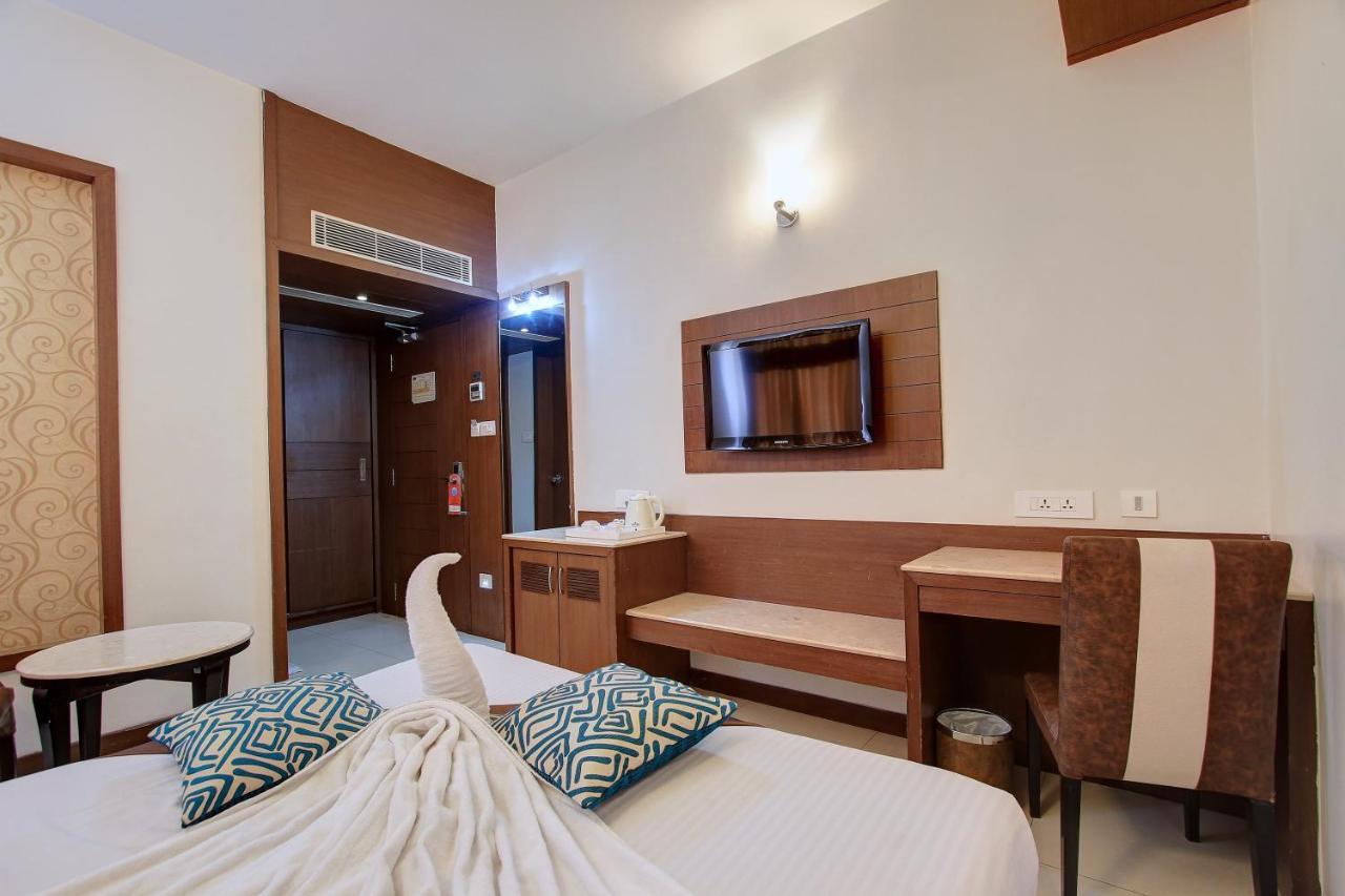 Hotel Prince Gardens Coimbatore Eksteriør billede
